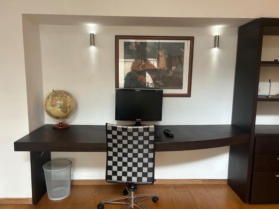 Down Town Spacious Duplex With Private Parking & Game Room Brussel Buitenkant foto